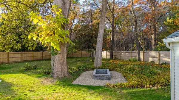 $740,000 | 245 Wareham Road, Marion, MA 02738