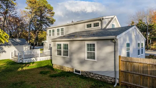$740,000 | 245 Wareham Road, Marion, MA 02738
