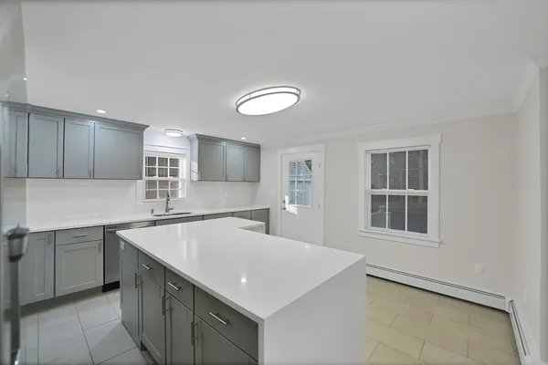 $740,000 | 245 Wareham Road, Marion, MA 02738