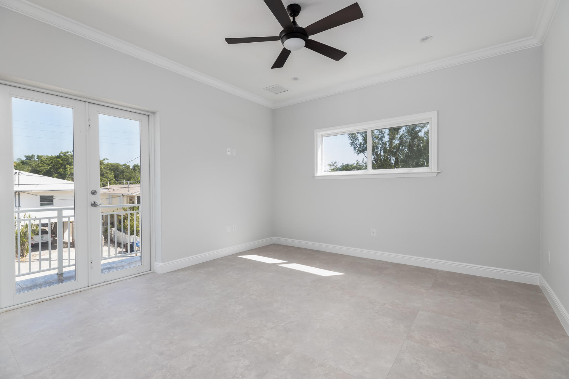 983 Gibraltar Road Key Largo, FL 33037 - Photo 16 of 54 Owners suite
