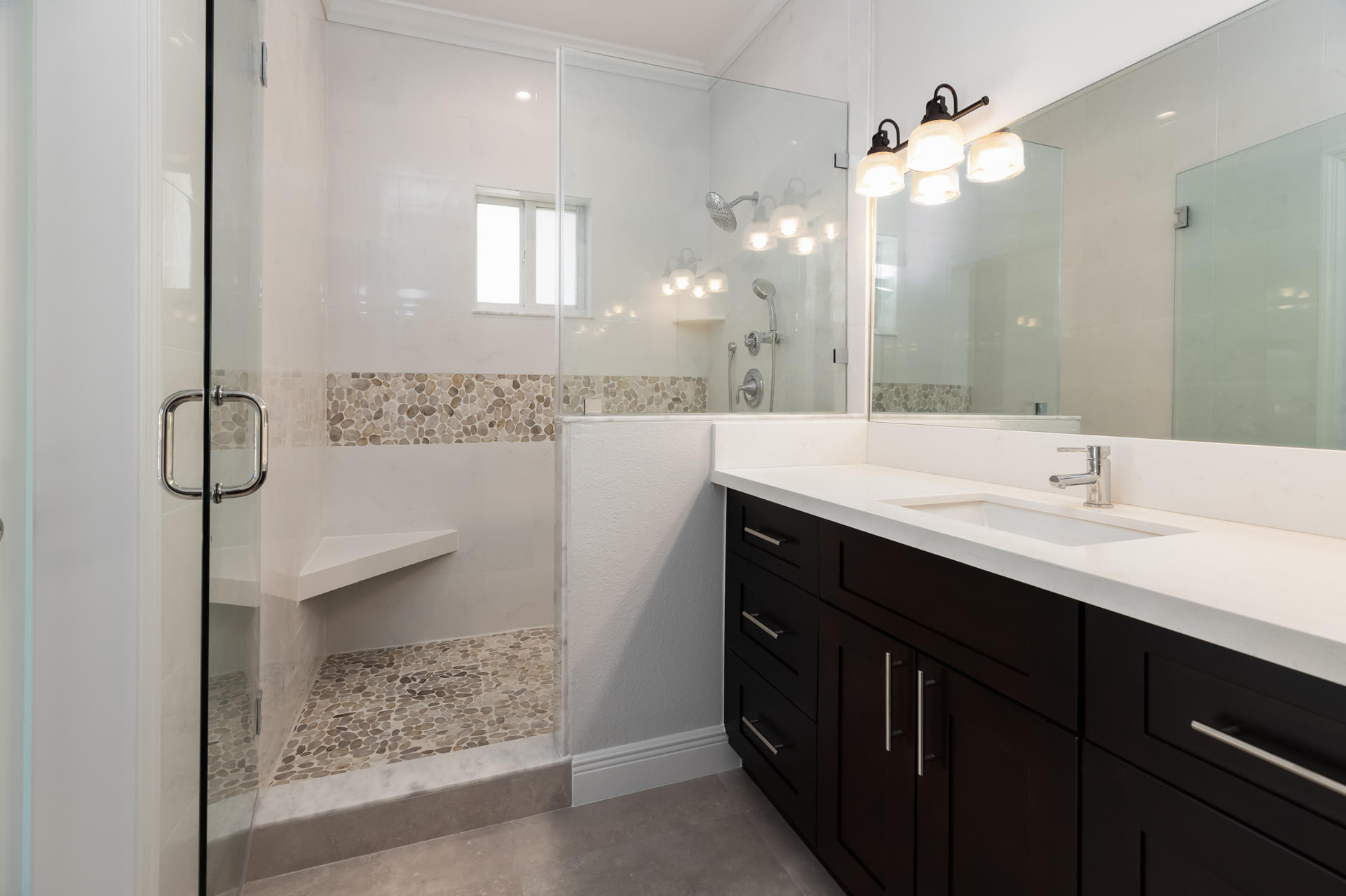 983 Gibraltar Road Key Largo, FL 33037 - Photo 19 of 54 Owners bathroom