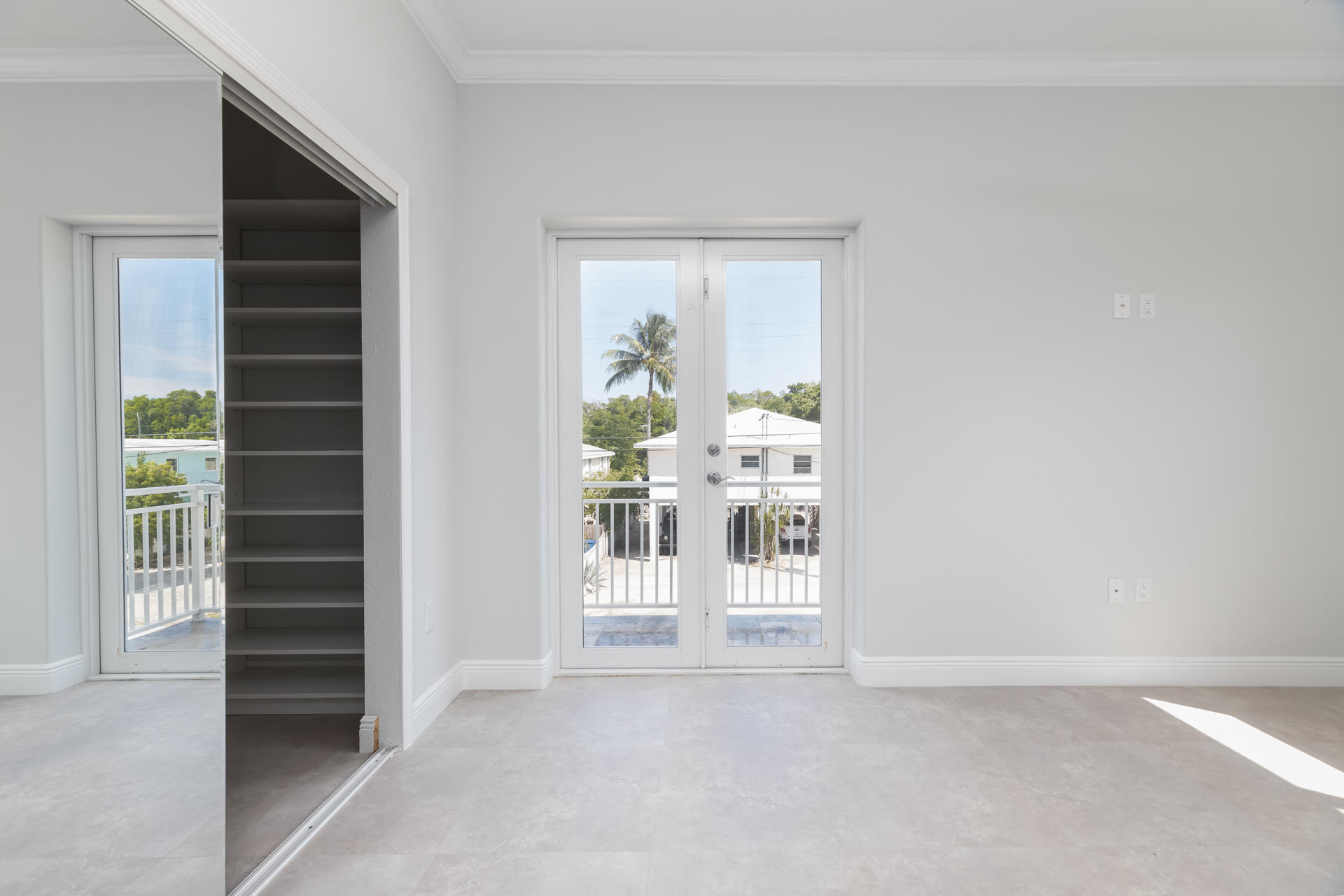 983 Gibraltar Road Key Largo, FL 33037 - Photo 21 of 54 1st guest bedroom