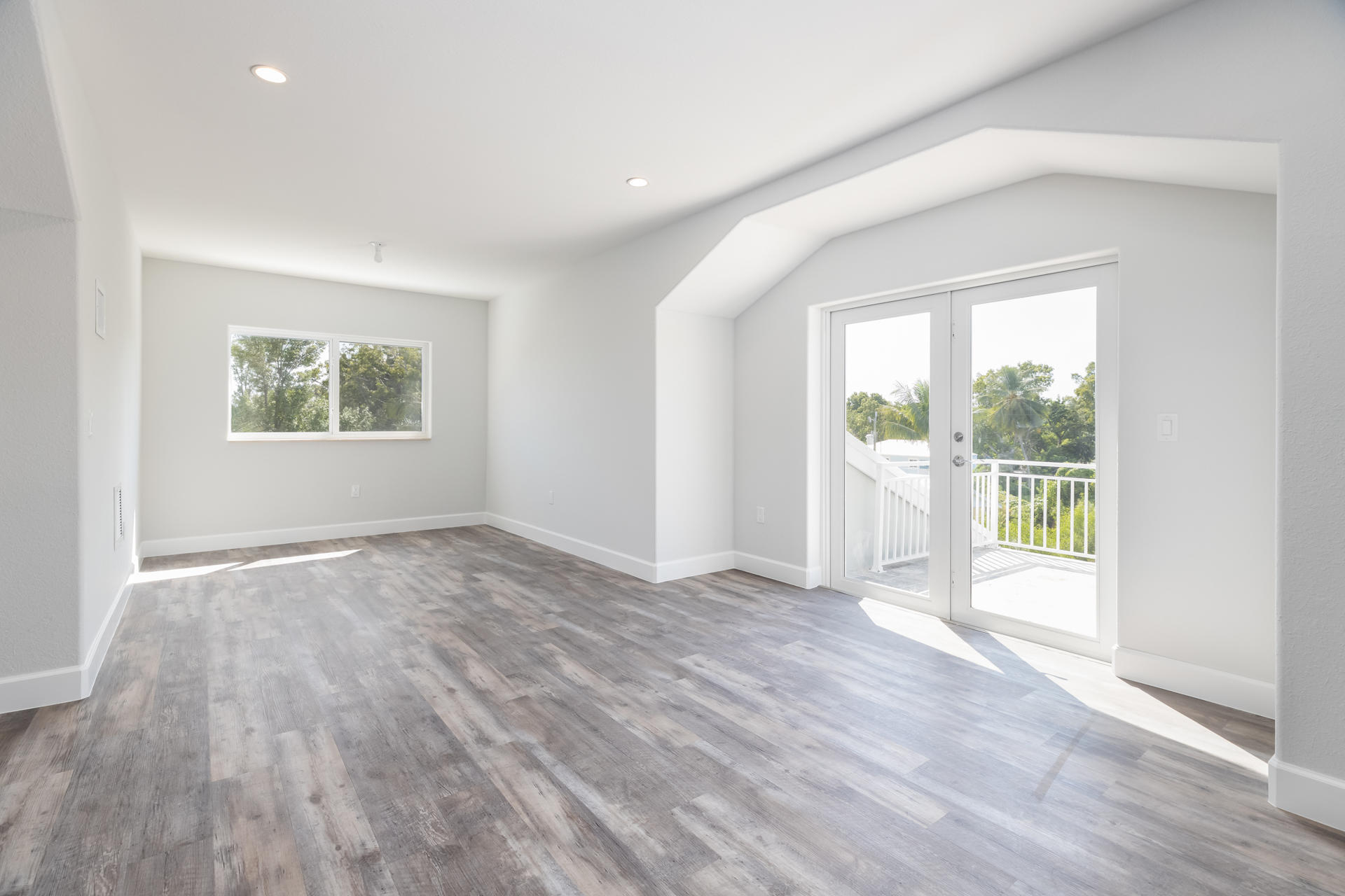 983 Gibraltar Road Key Largo, FL 33037 - Photo 31 of 54 3rd Floor