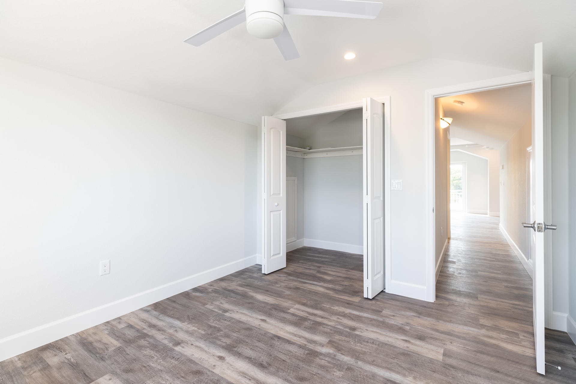 983 Gibraltar Road Key Largo, FL 33037 - Photo 36 of 54 3rd floor