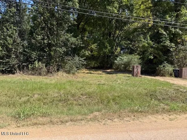 $158,000 | 1620 Gwynn Road, Nesbit, MS 38651