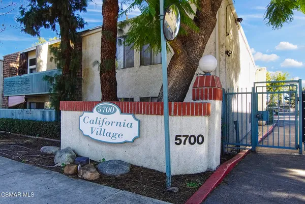 $3,100 | 5700 Etiwanda Avenue, Unit 113, Tarzana, CA 91356