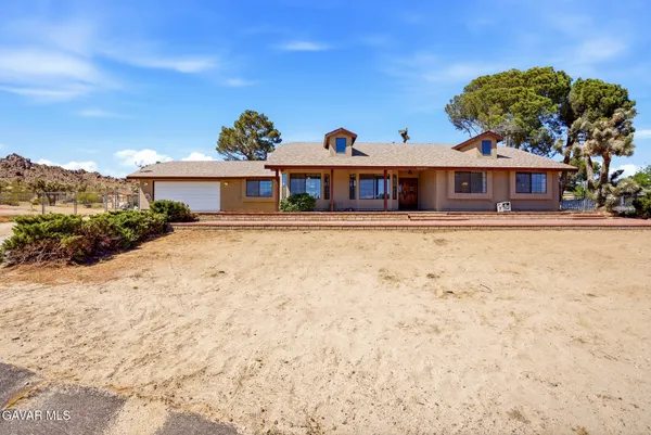 $429,900 | 39005 161st Street East, Lake Los Angeles, CA 93591