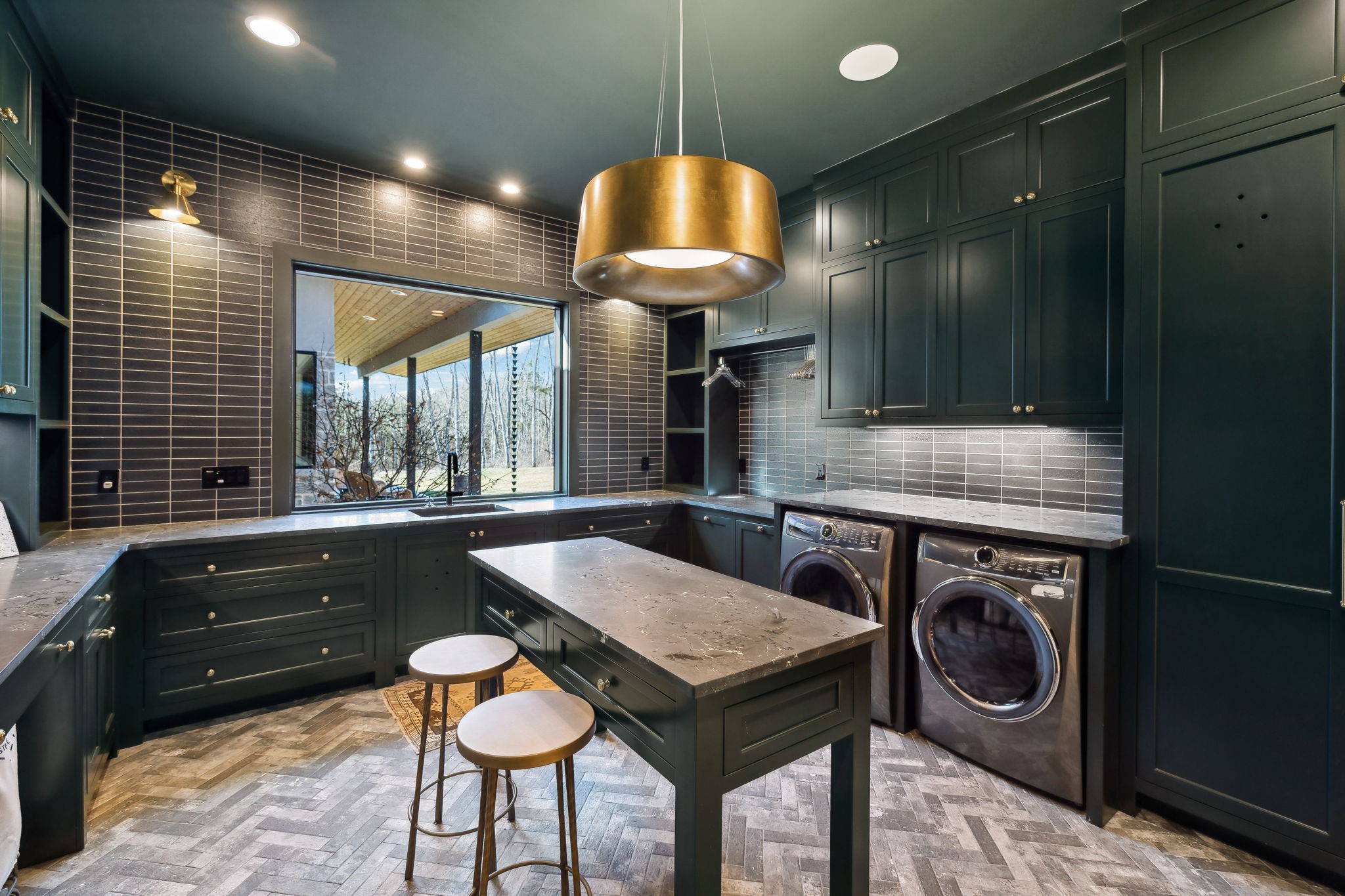 4640 Murfreesboro Road Franklin, TN 37067 - Photo 61 of 79 a kitchen with granite countertop a stove a sink and a refrigerator
