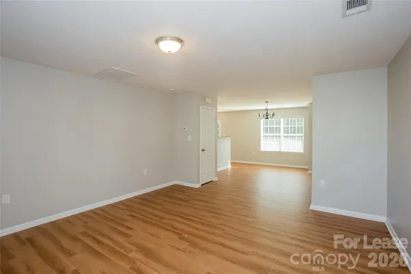 $1,915 | 4308 Grant Martin Drive, Charlotte, NC 28208