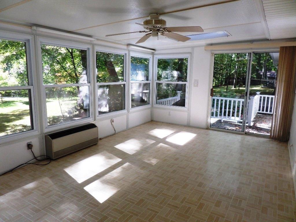 15 Windhaven Lane Oak Ridge, TN 37830 - Photo 5 of 29 sunroom