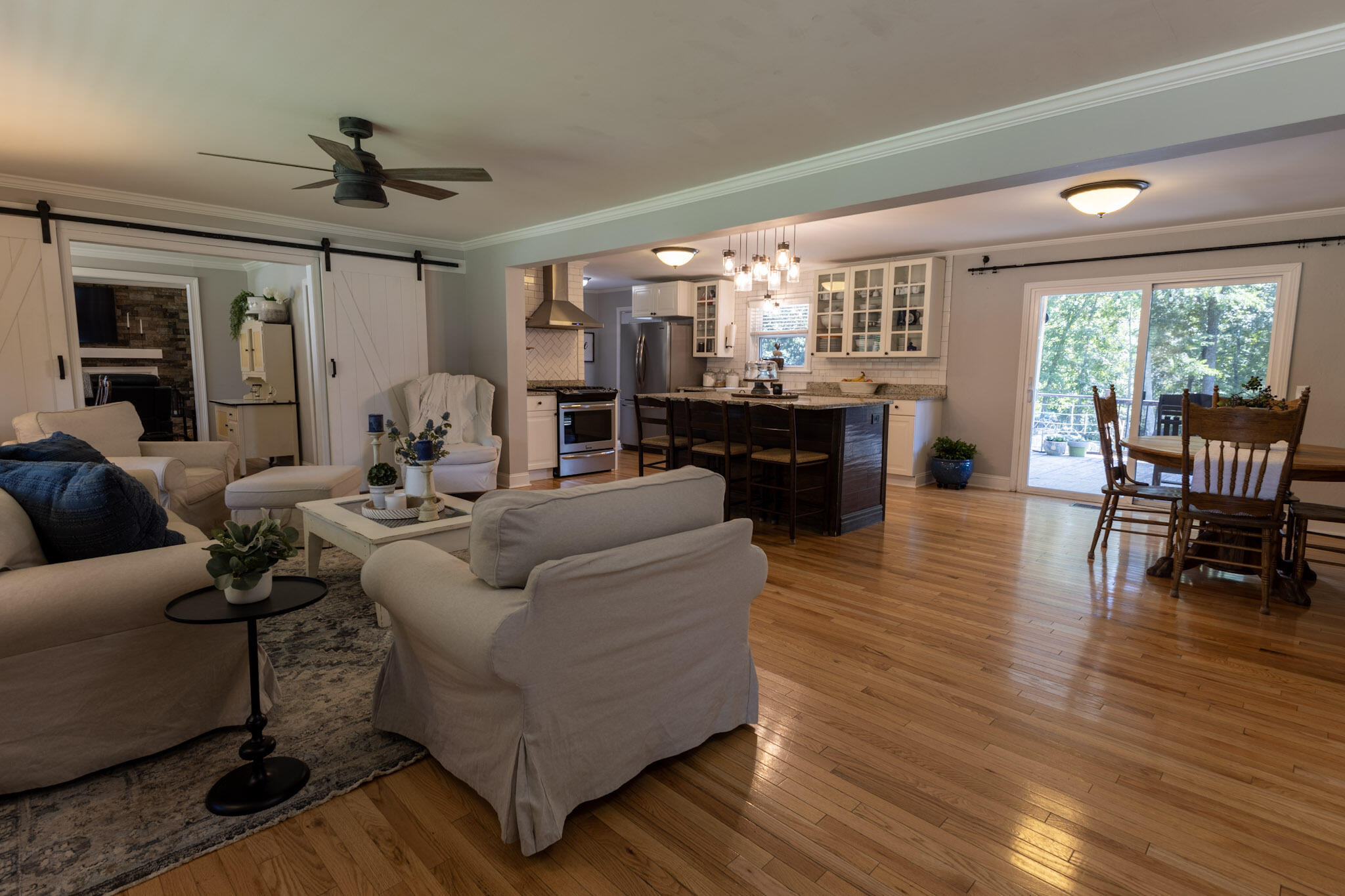 2034 Haven Crest Drive Chattanooga, TN 37421 - Photo 3 of 17 0N1A1582-HDR