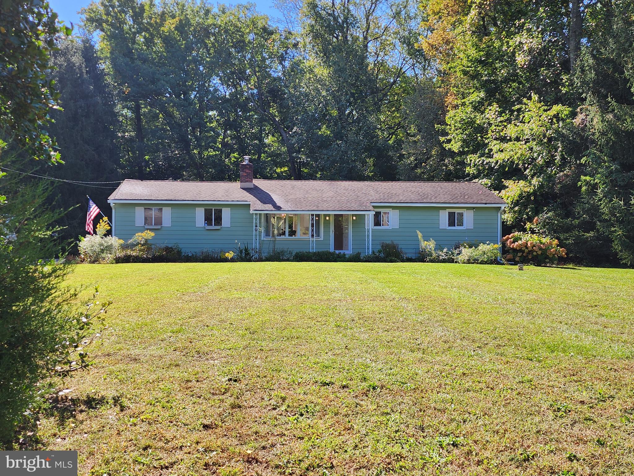 28372 School House Road Columbus, NJ 08022 - Photo 2 of 25