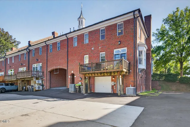 a view of an entrance of the building