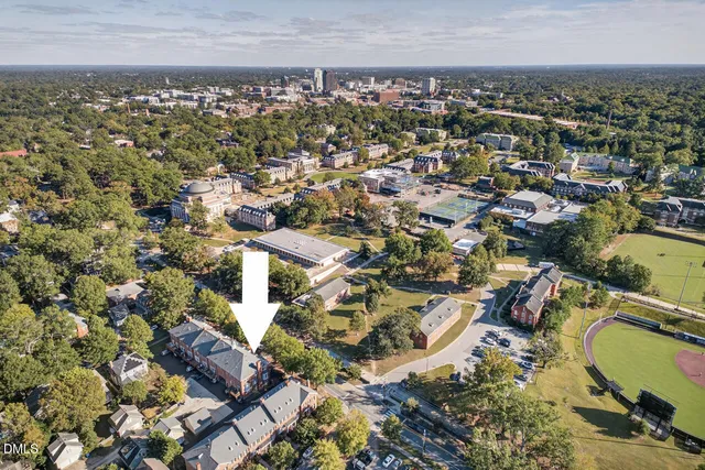 $700,000 | 1516 West Markham Avenue, Durham, NC 27705