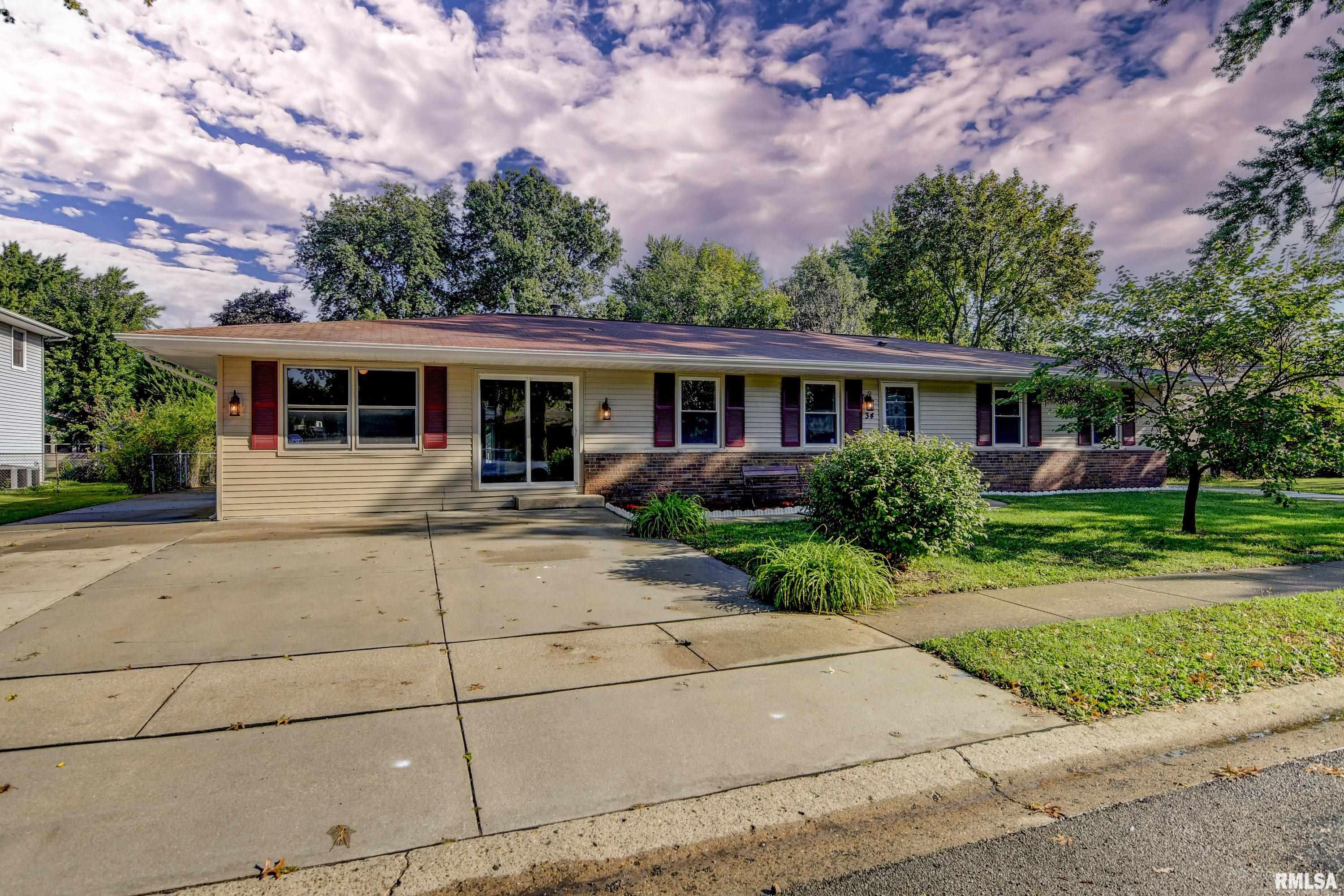 34 Lancelot Drive Rochester, IL 62563 - Photo 1 of 57