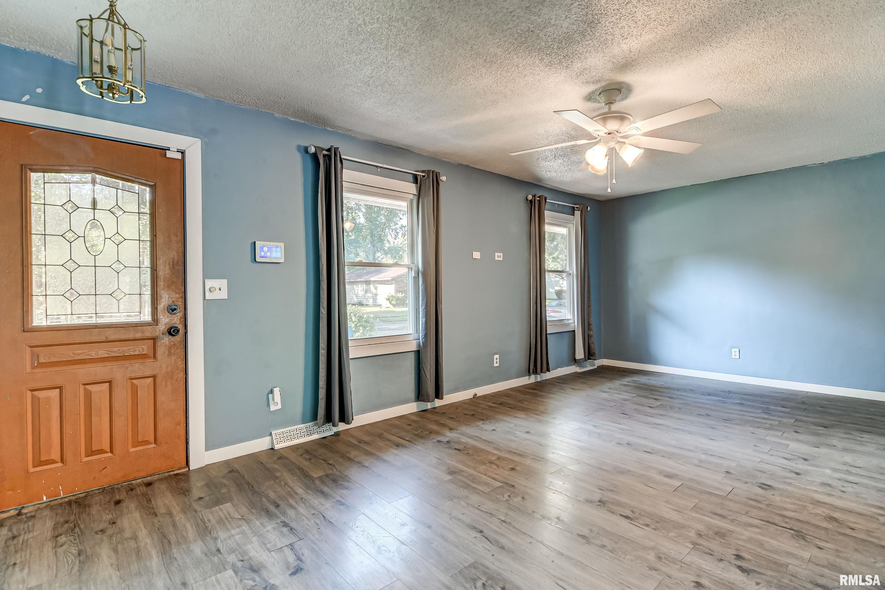 34 Lancelot Drive Rochester, IL 62563 - Photo 5 of 57