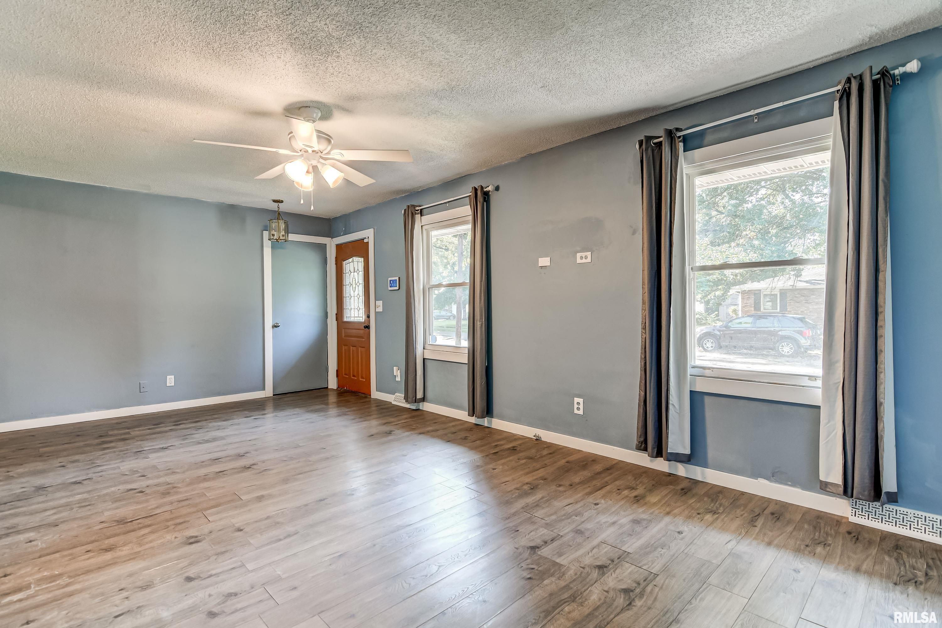 34 Lancelot Drive Rochester, IL 62563 - Photo 6 of 57