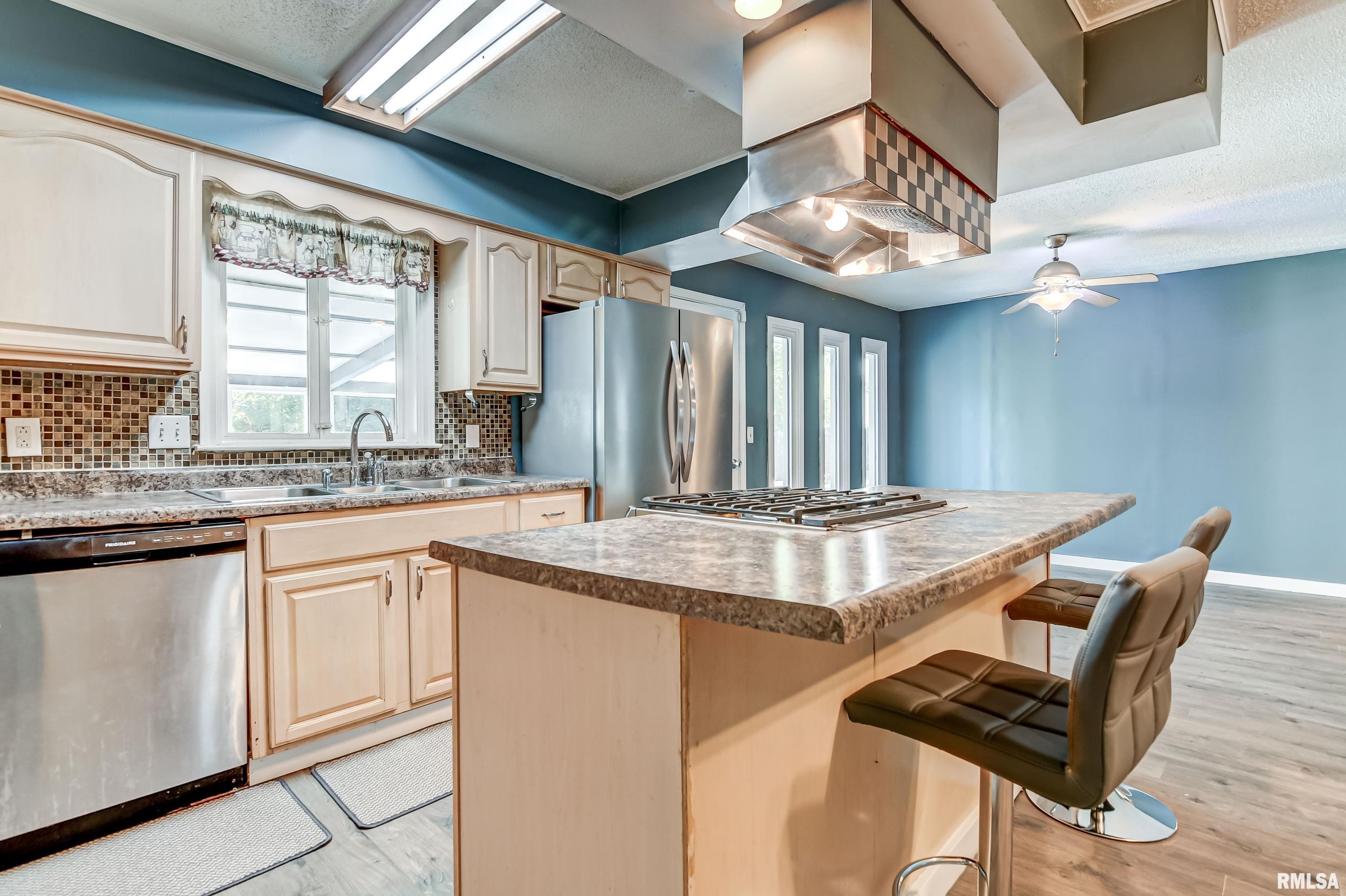 34 Lancelot Drive Rochester, IL 62563 - Photo 9 of 57