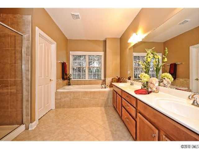 715 Fairway Point Drive Tega Cay, SC 29708 - Photo 11 of 16 Gallery Image 11