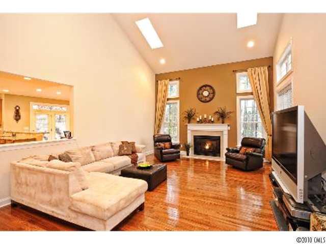 715 Fairway Point Drive Tega Cay, SC 29708 - Photo 4 of 16 Gallery Image 4