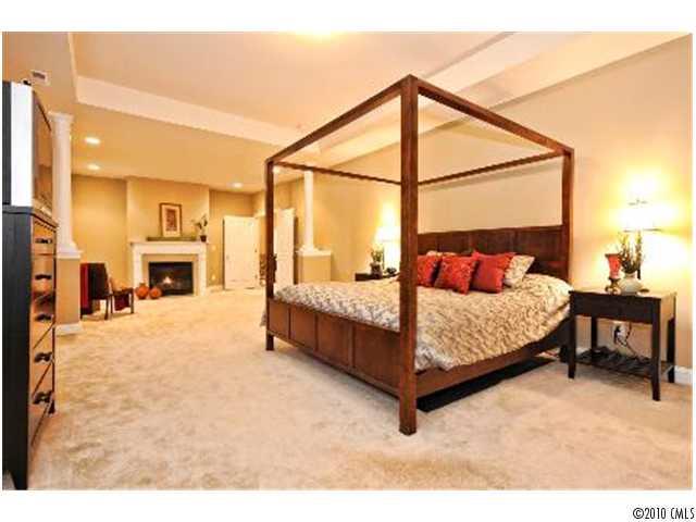 715 Fairway Point Drive Tega Cay, SC 29708 - Photo 10 of 16 Gallery Image 10
