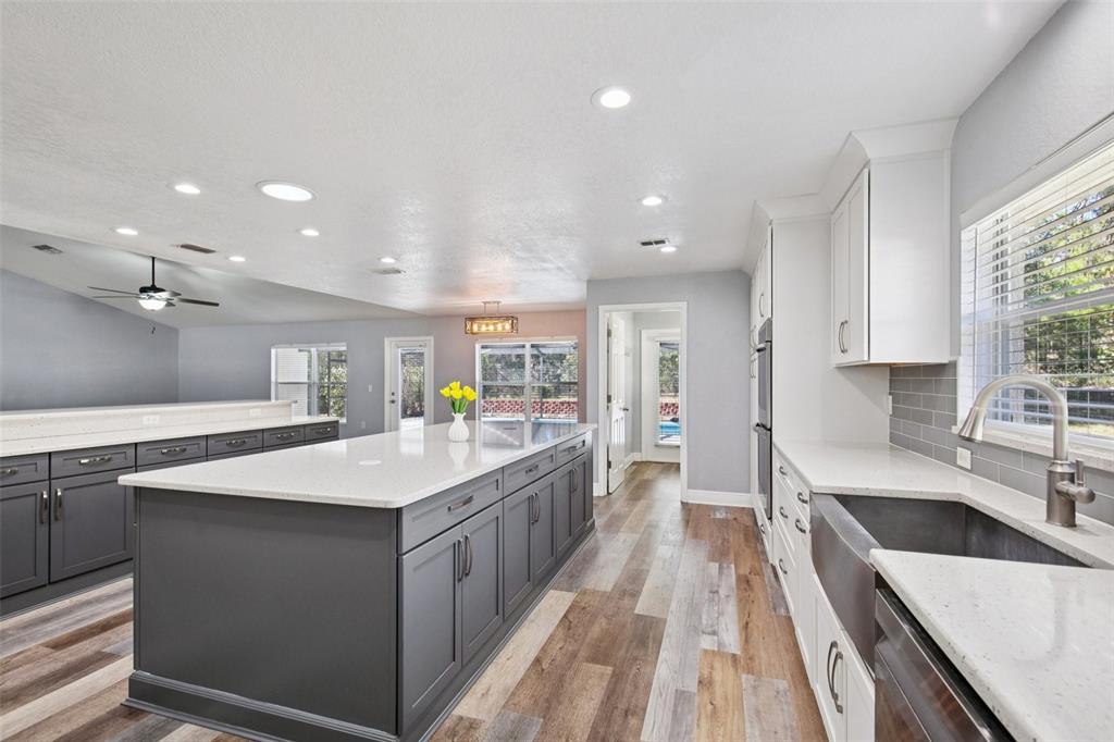 70 Grass Street Homosassa, FL 34446 - Photo 12 of 59