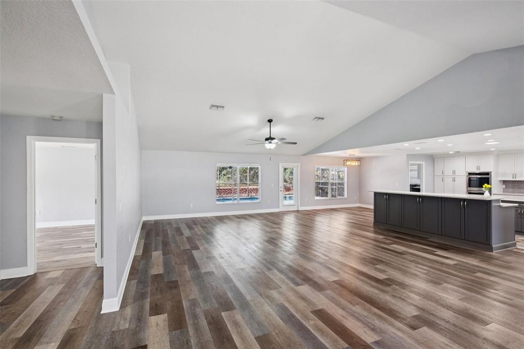 70 Grass Street Homosassa, FL 34446 - Photo 9 of 59