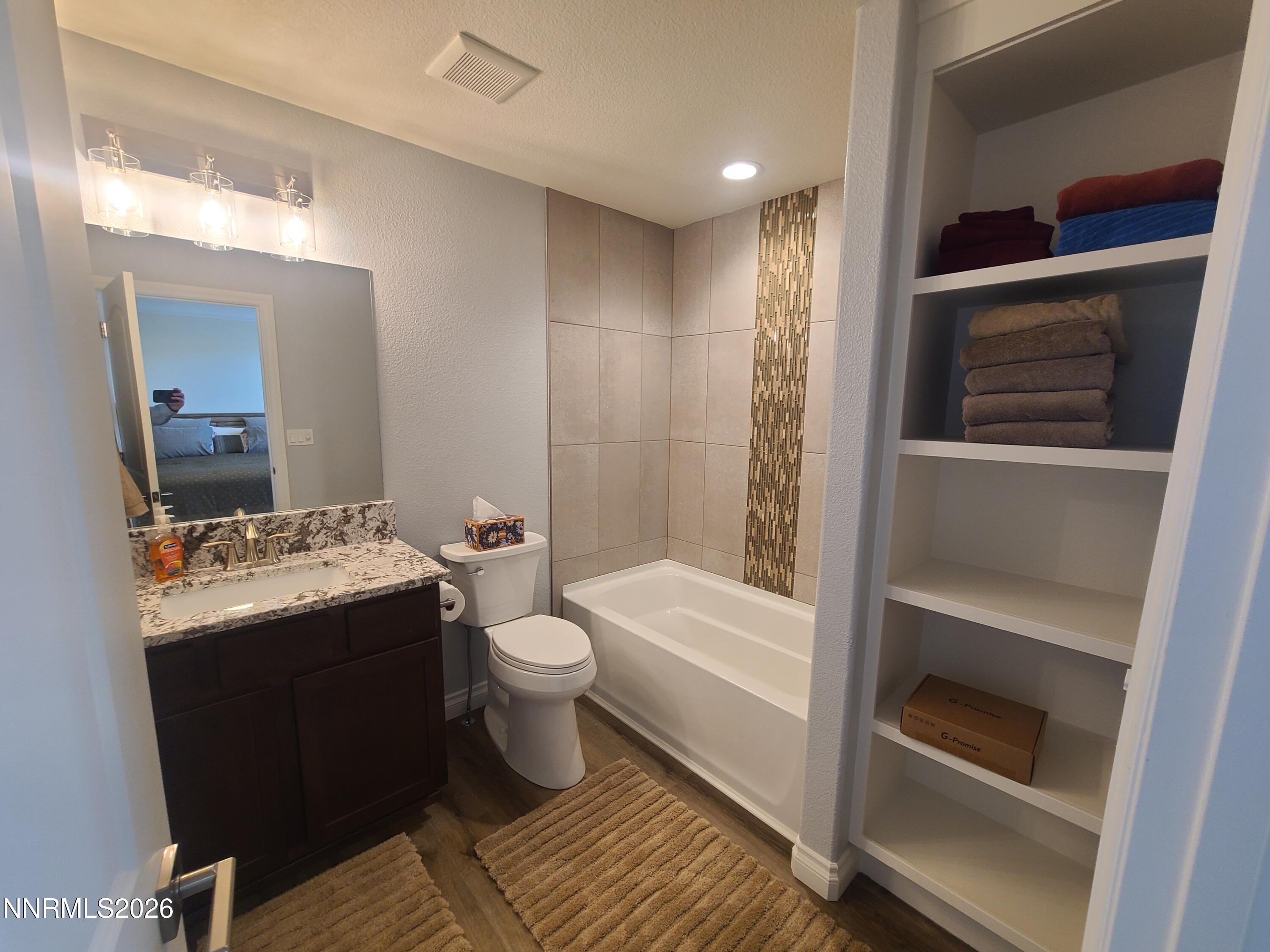 18671 Village Center Drive Reno, NV 89508 - Photo 16 of 24 2nd bathroom