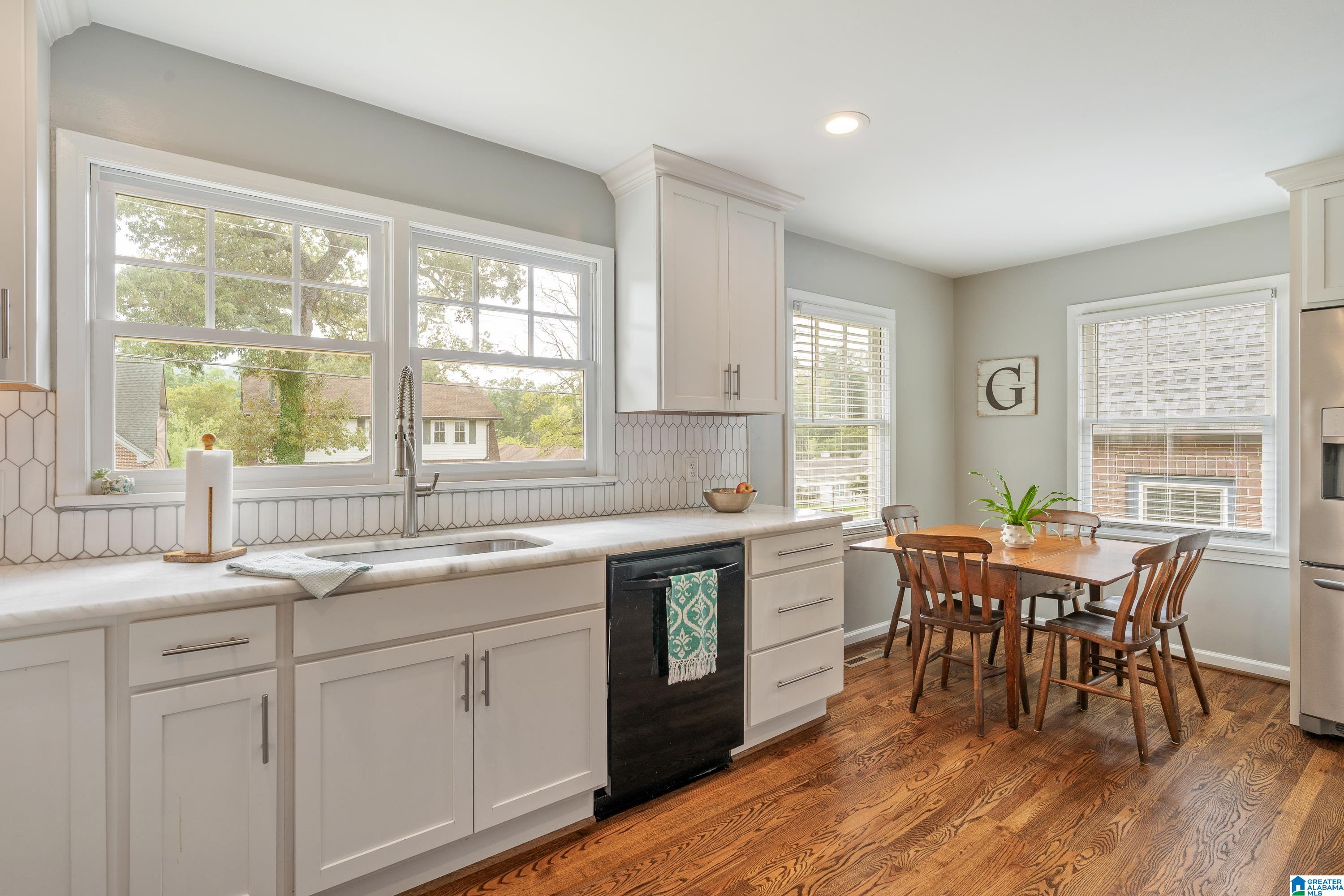 1092 Columbiana Road Birmingham, AL 35209 - Photo 15 of 36
