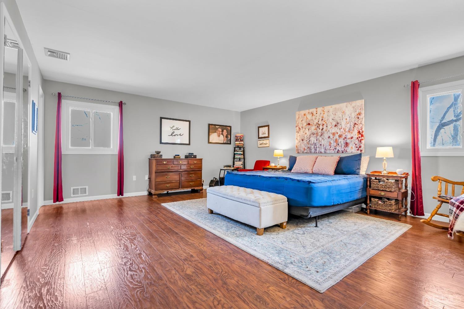 43 Woodmere Road North Brunswick, NJ 08902 - Photo 17 of 47 Gallery Image 17