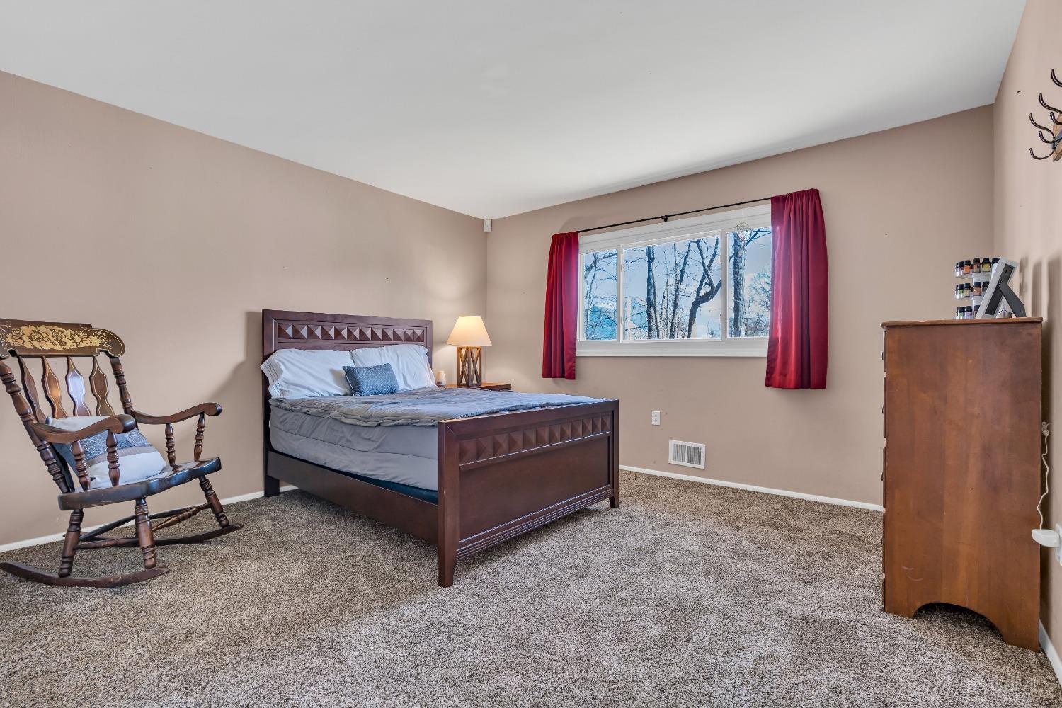 43 Woodmere Road North Brunswick, NJ 08902 - Photo 20 of 47 Gallery Image 20