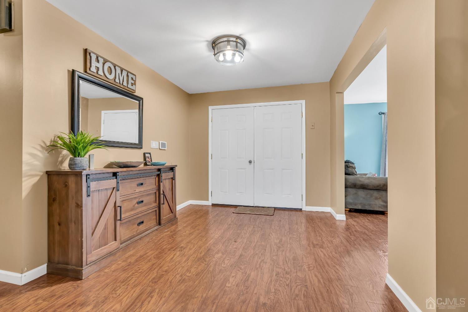 43 Woodmere Road North Brunswick, NJ 08902 - Photo 2 of 47 Gallery Image 2