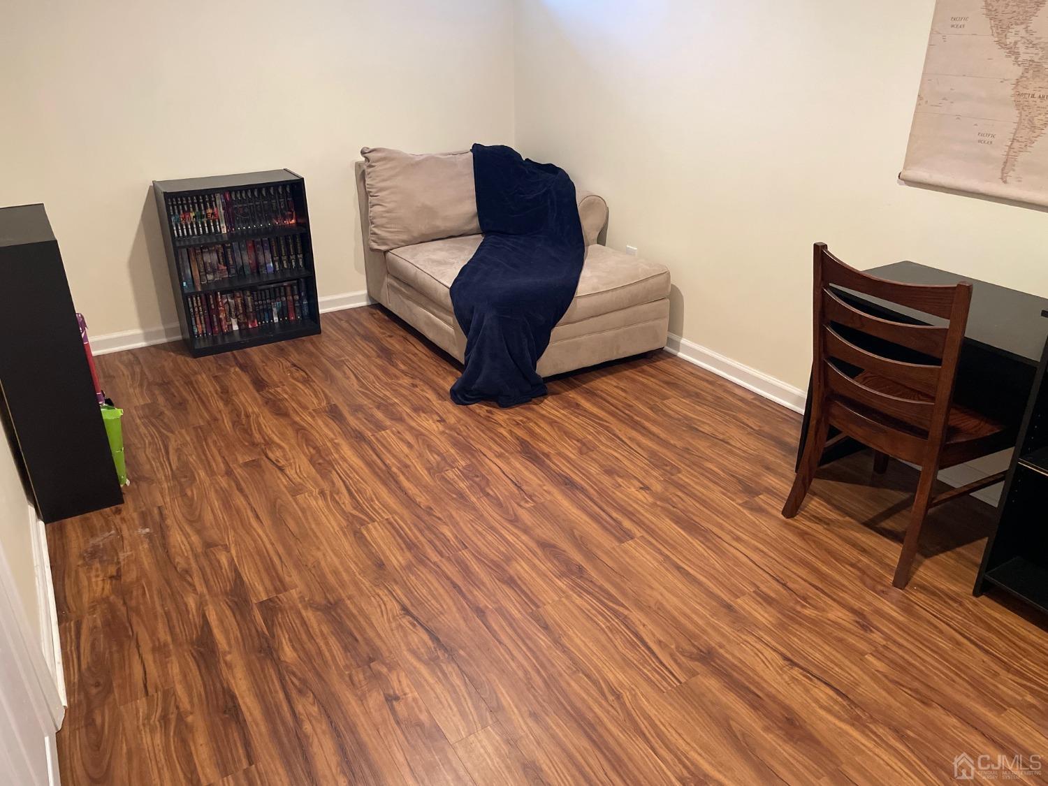 43 Woodmere Road North Brunswick, NJ 08902 - Photo 27 of 47 Gallery Image 27