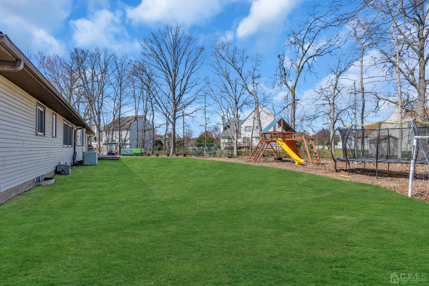 43 Woodmere Road North Brunswick, NJ 08902 - Photo 38 of 47 Gallery Image 38