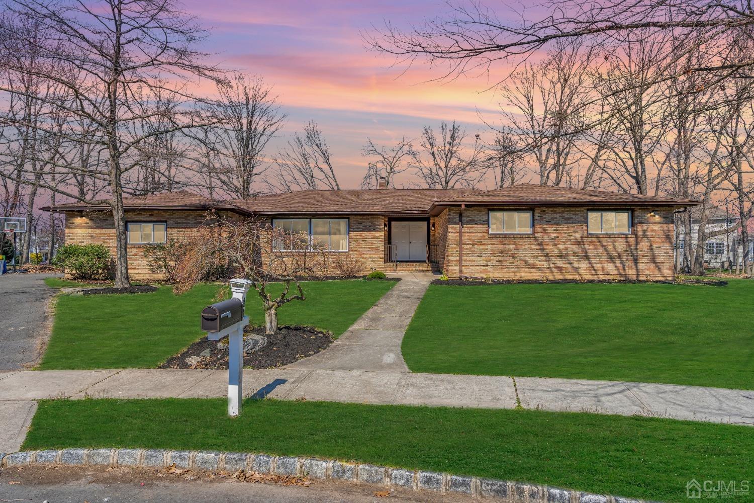 43 Woodmere Road North Brunswick, NJ 08902 - Photo 39 of 47 Gallery Image 39