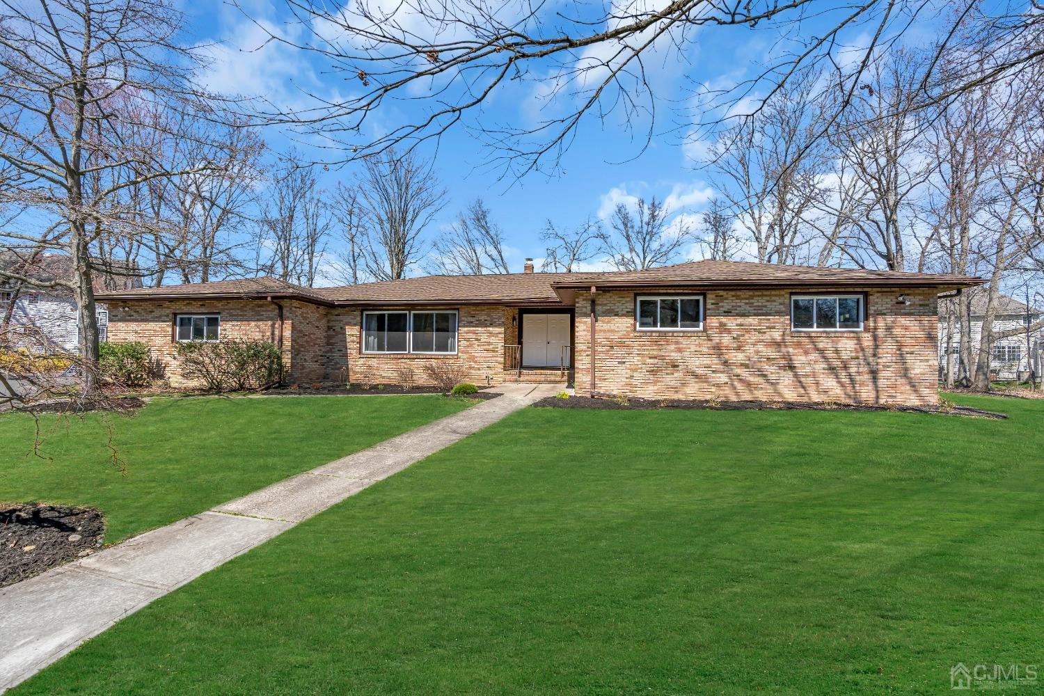 43 Woodmere Road North Brunswick, NJ 08902 - Photo 42 of 47 Gallery Image 42