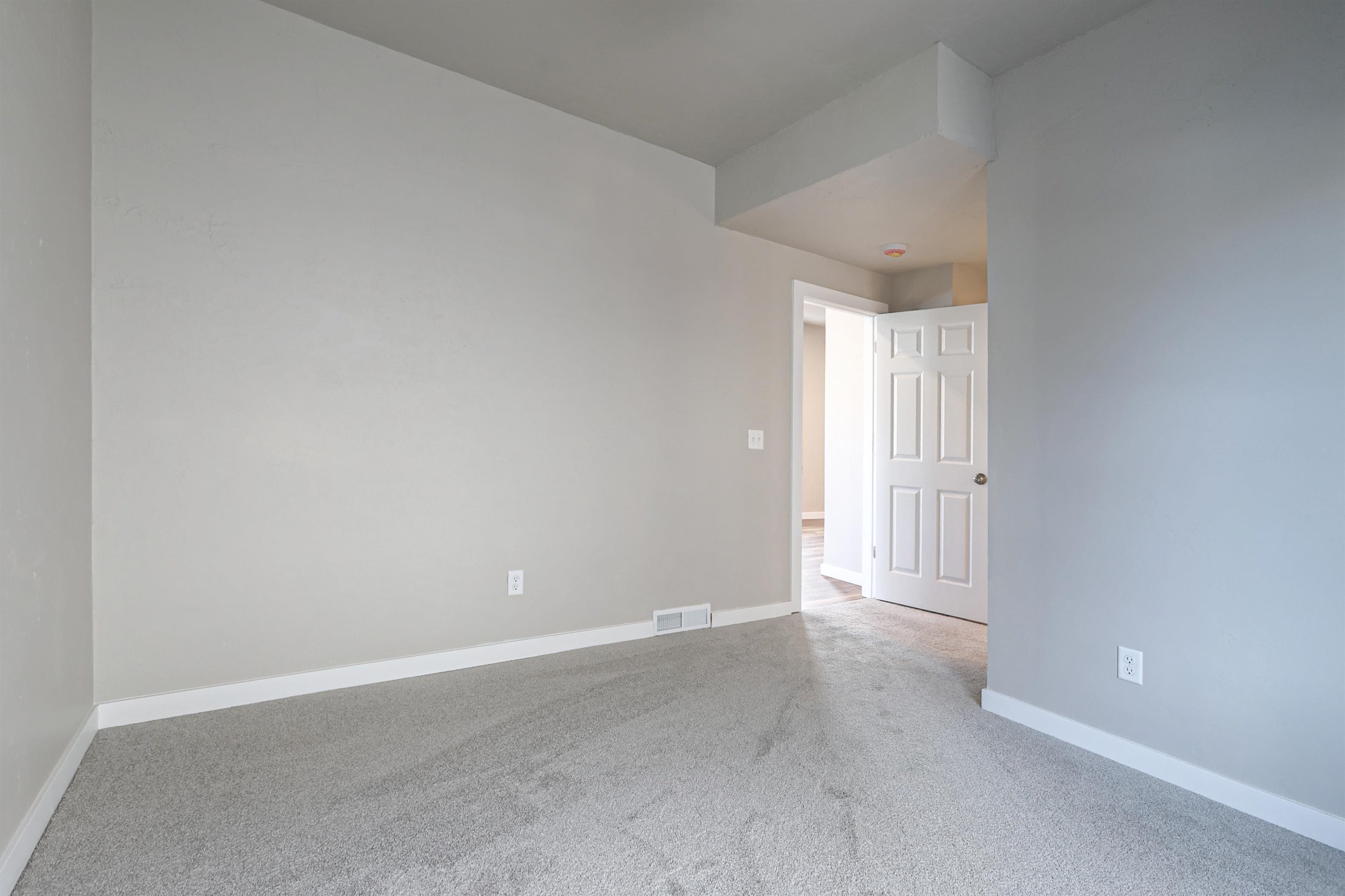 1315 West Summer Street Appleton, WI 54914 - Photo 16 of 35