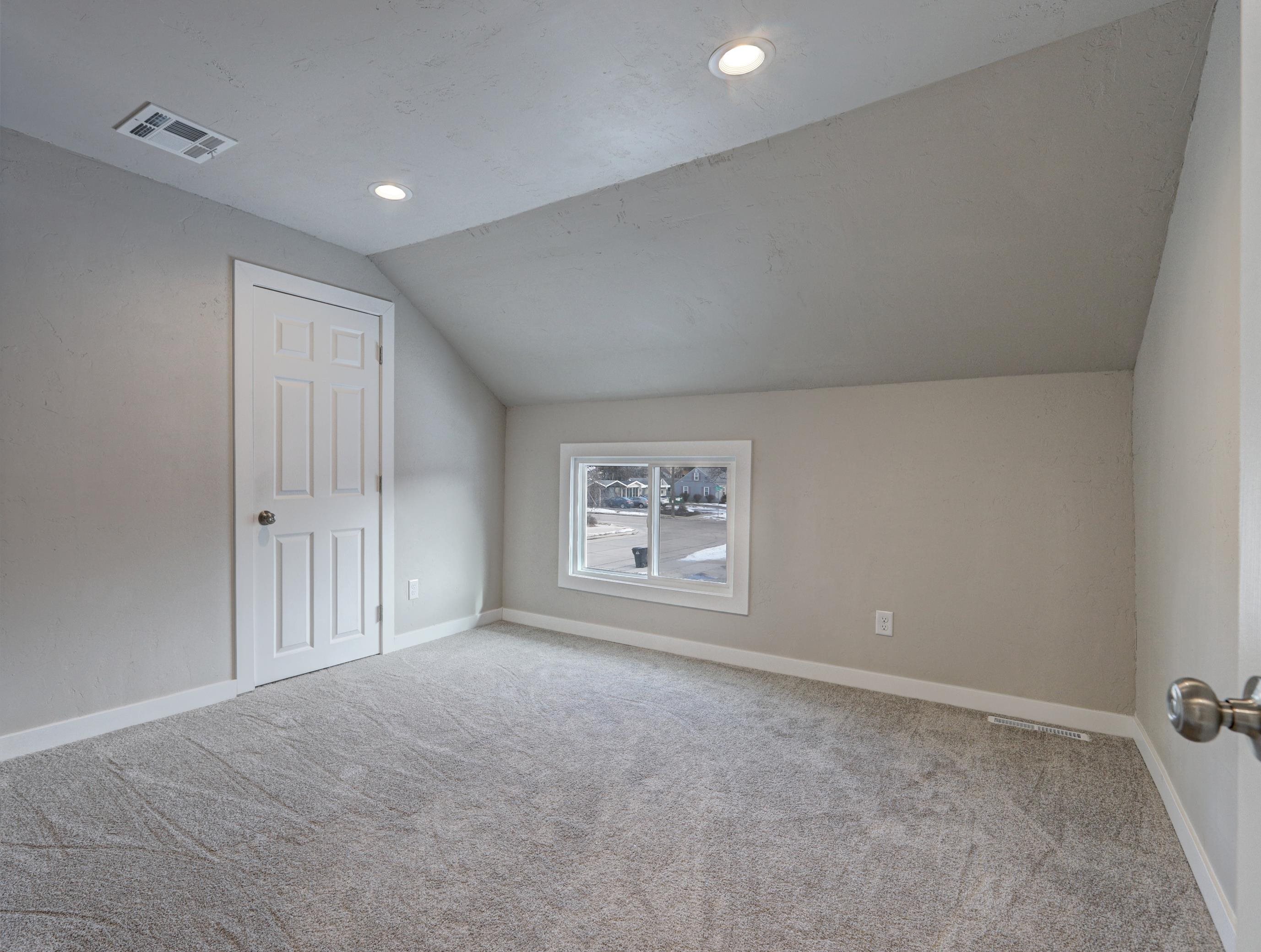 1315 West Summer Street Appleton, WI 54914 - Photo 23 of 35