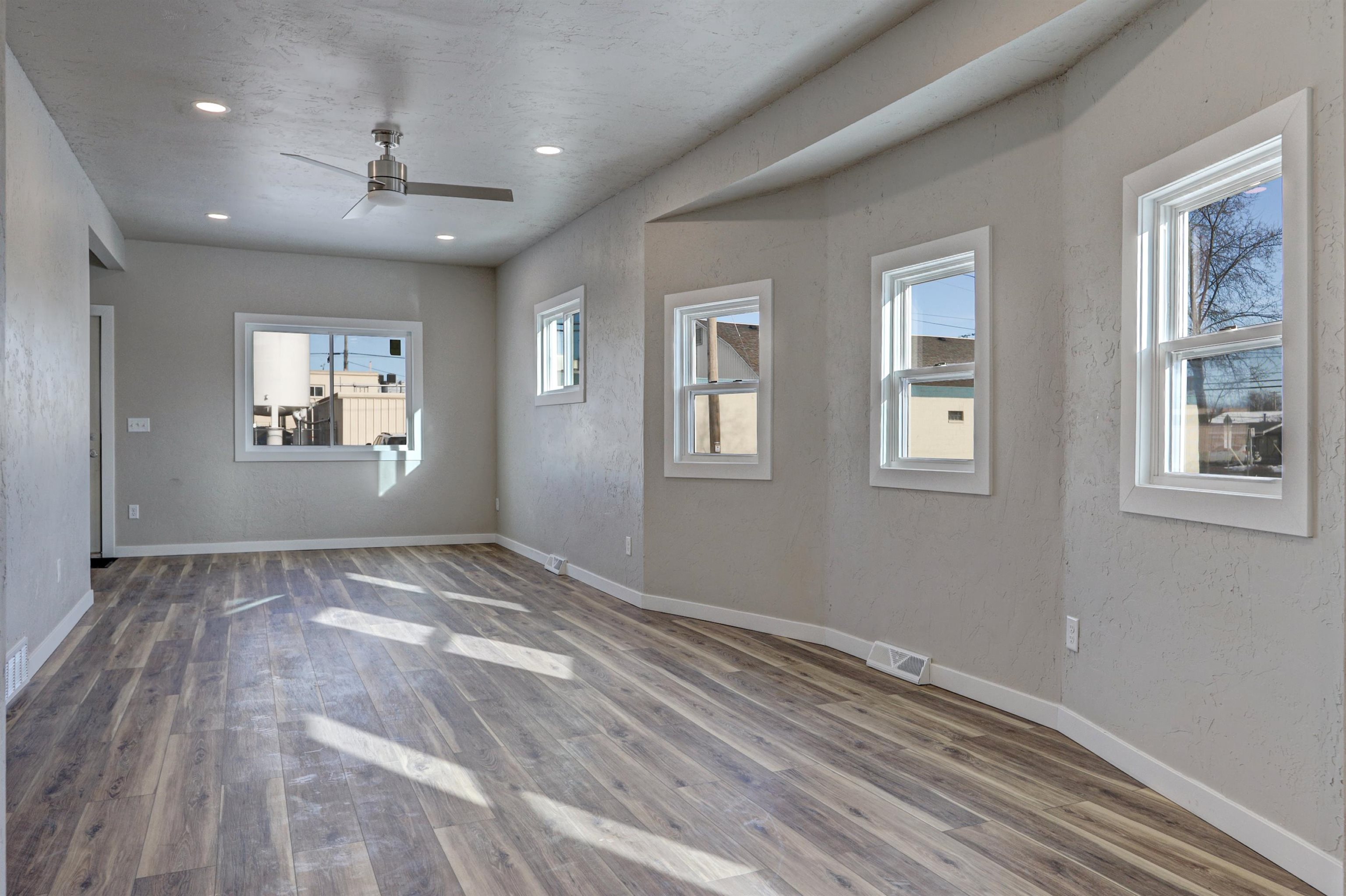 1315 West Summer Street Appleton, WI 54914 - Photo 6 of 35