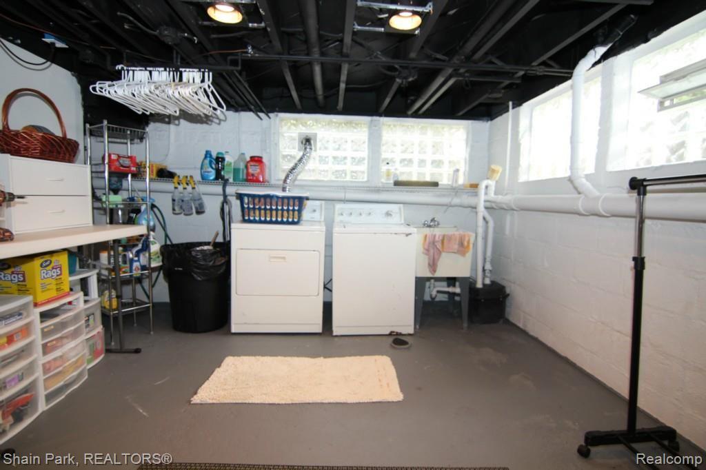 1351 East Maple Road Birmingham, MI 48009 - Photo 26 of 32 Huge Laundry Area