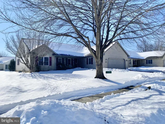 $270,000 | 34 Scenic Drive, Myerstown, PA 17067