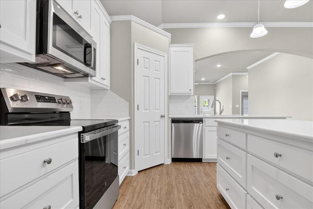 2509 Yoder Lane Robinson, TX 76706 - Photo 9 of 39