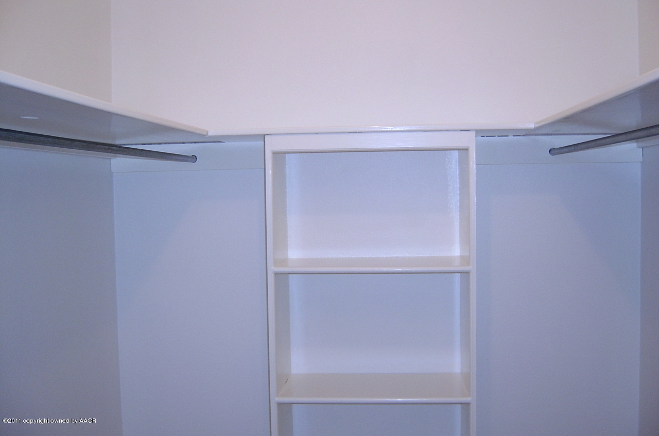6903 Calumet Road Amarillo, TX 79106 - Photo 25 of 34 a close view of closet