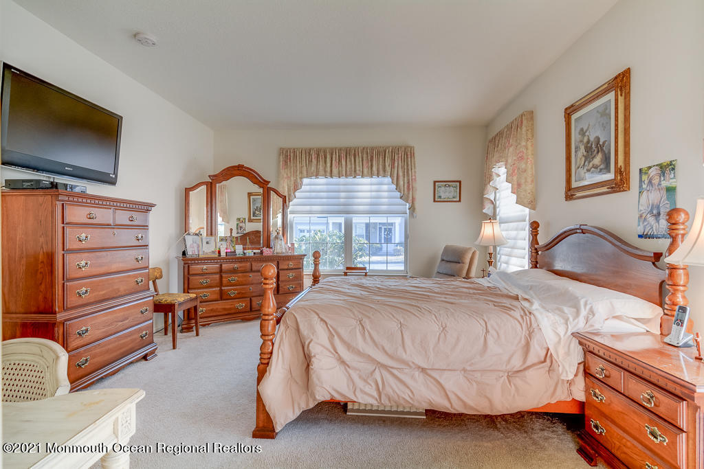 44 Silverside Road Lakewood, NJ 08701 - Photo 18 of 39 0018__SMALL