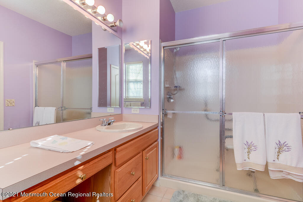 44 Silverside Road Lakewood, NJ 08701 - Photo 19 of 39 0019__SMALL