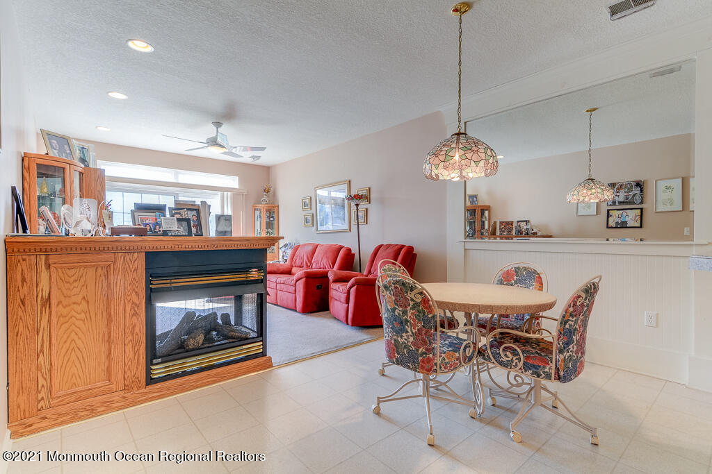 44 Silverside Road Lakewood, NJ 08701 - Photo 10 of 39 0008__SMALL