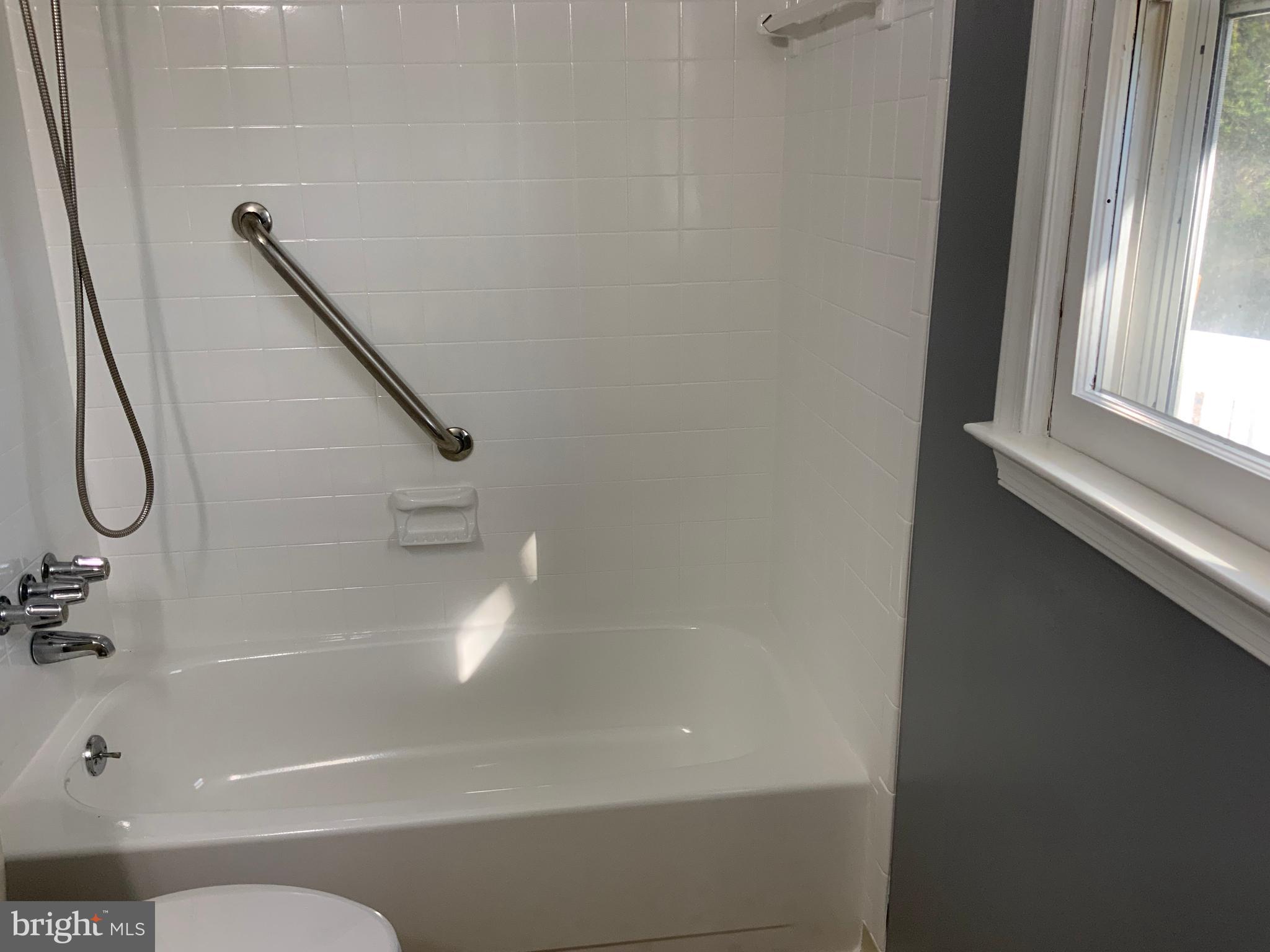 7622 Moores Road Brandywine, MD 20613 - Photo 16 of 21 Master bathroom