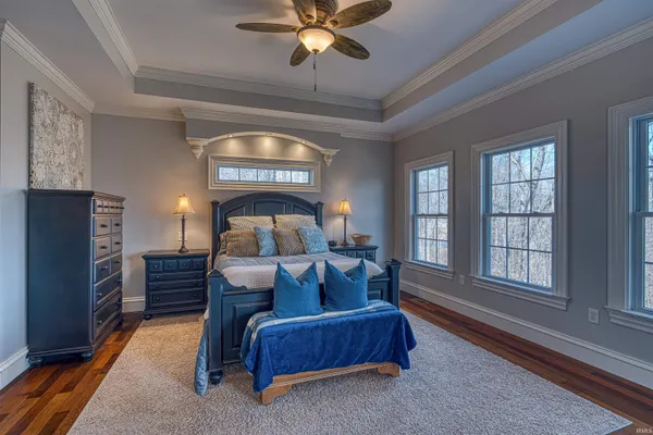 $850,000 | 6055 Pfafflin Lake Boulevard, Newburgh, IN 47630