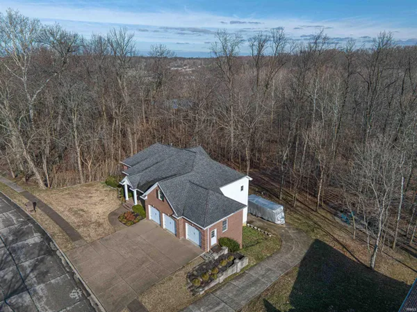 $850,000 | 6055 Pfafflin Lake Boulevard, Newburgh, IN 47630
