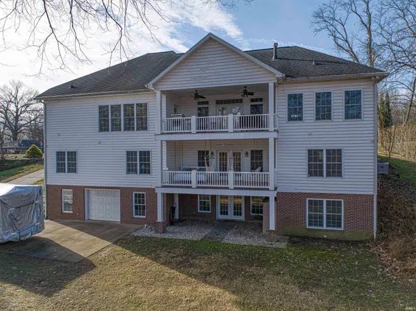 $850,000 | 6055 Pfafflin Lake Boulevard, Newburgh, IN 47630